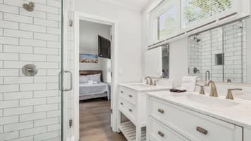 Shower, towels