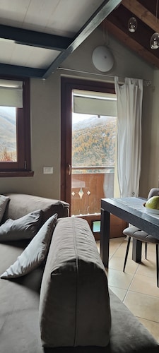 PeakView Mansarda Vacanze a Livigno 2123 slm - L'emozione di toccare il cielo!