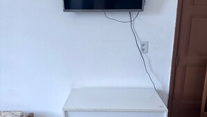 Enkeltrom – basic, 1 enkeltseng, ikke-røyk, rengjøring | Skrivebord, skrivebord for bærbar PC og wi-fi (inkludert)