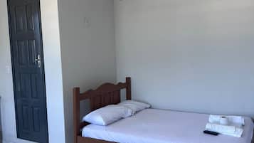 Basic Double Room, 1 Double Bed, Non Smoking, Air conditioning | Desk, laptop workspace, free WiFi