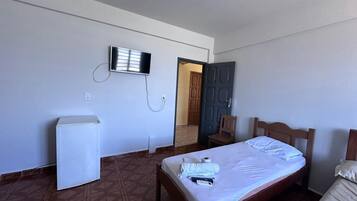 Basic Single Room, 1 Single Bed, Non Smoking, Housekeeping