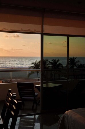 Interior - Apartment Beachfront view. (Puerto Escondido)