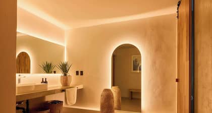 Historic Center Hotel - Walk to Santo Domingo Temple