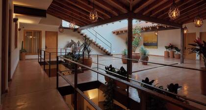 Elegant King Room near Santo Domingo Temple