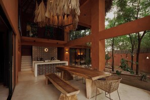 Outdoor dining - 200m to beach Casa Caimán w/ Private Pool & Tranquility (Puerto Escondido)