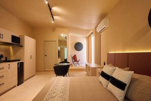 1 bedroom, WiFi, bed sheets - Stylish Oaxaca Loft w/ Outdoor Hot Tub & Terrace (Oaxaca de Juárez)