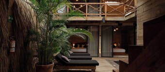 Stylish Villa 3 Blocks to La Punta Beach