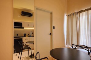 Dining - Stylish King Apartment in Oaxaca's Reforma District (Oaxaca de Juárez)