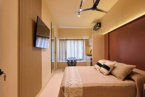 1 bedroom, WiFi, bed sheets - Stylish King Apartment in Oaxaca's Reforma District (Oaxaca de Juárez)
