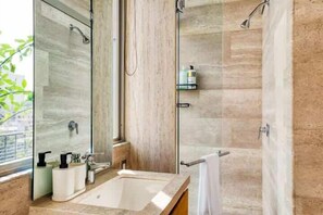 Shower - Chic Roma Norte Apartment w/ Private Balcony (Mexico City)
