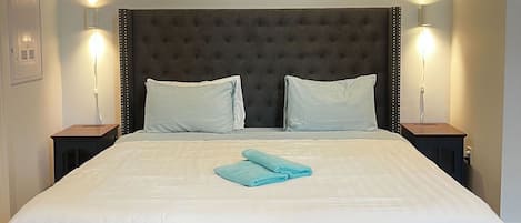 Iron/ironing board, WiFi, bed sheets