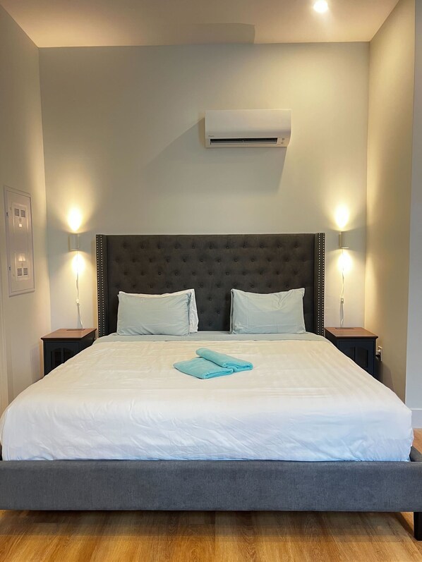 Iron/ironing board, WiFi, bed sheets