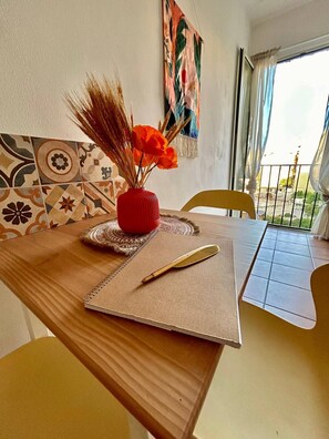 Apartment, 1 Bedroom, Balcony | Dining - La Casa del Teatro Politeama (Palermo)