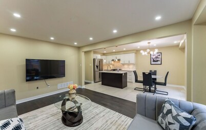 Cozy Oshawa Family Escape