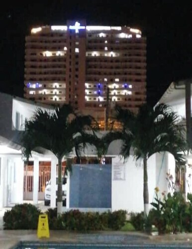 Tranquil 3-bedroom house with AC in charming Tonsupa