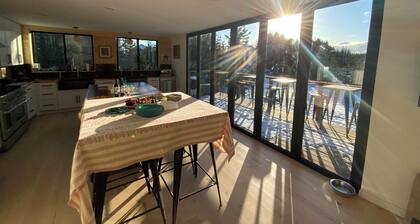 Mollusk Alaska Retreat, Private Coastal Escape in Homer, AK