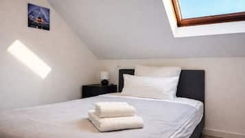 Economy Apartment, Courtyard View