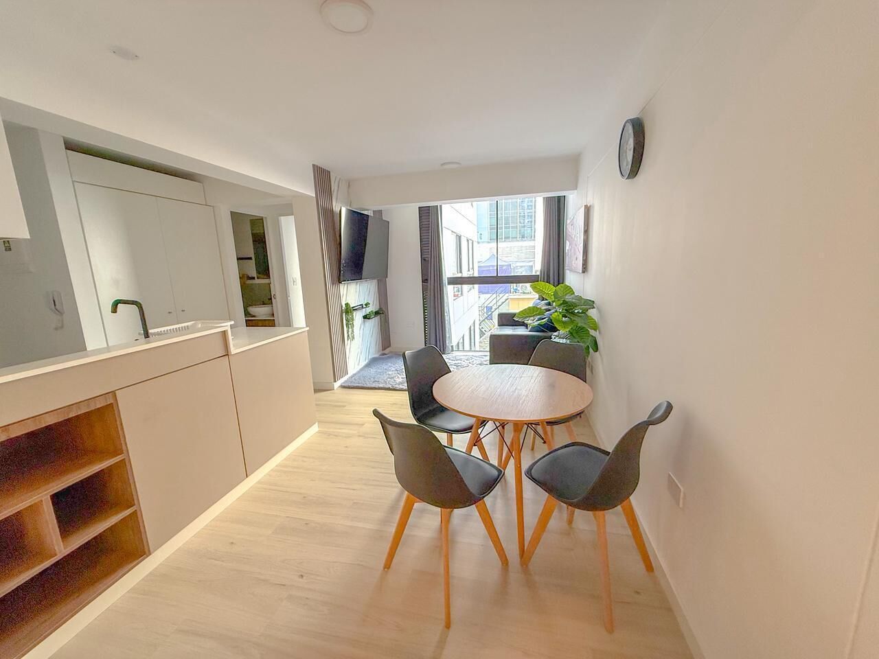 Leilighet – comfort, bakgårdsutsikt | Spiseområde