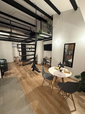 Dining - Modern Industrial Loft View of Bogota Candelaria (Bogotá)
