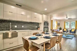 Dining - Walk to Old Colorado City - Modern 3BR Retreat! (Colorado Springs)