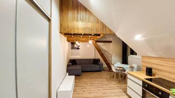 Family Apartment, Private Bathroom, Courtyard View | Living area