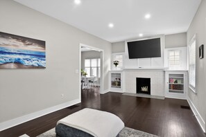 Interior - Bright Bungalow in Prime Location Meridian Kessler (Indianapolis)