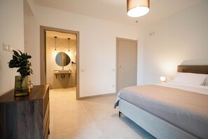 4 Schlafzimmer, Bügeleisen/Bügelbrett, kostenloses WLAN, Bettwäsche