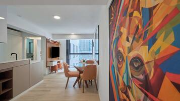 Apartment, 1 Queen Bed with Sofa bed, Kitchen | Living area