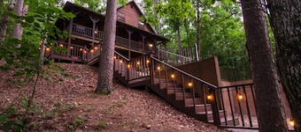 Breathless | Secluded • Stunning Views • Hot Tub