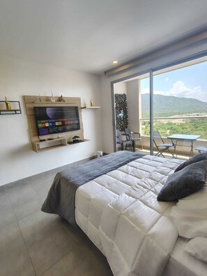 Iron/ironing board, Internet, bed sheets - Luxury ocean view apartment SantaMarta/8 mins airport (santa marta)