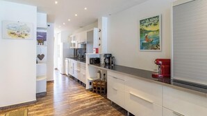 Private kitchen - LA NETTE ROUSSE - AIX LES BAINS (AIX LES BAINS)