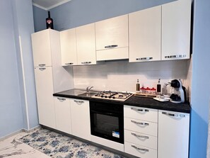 Private kitchen - Restyling Apartments Center Tropea (Tropea)