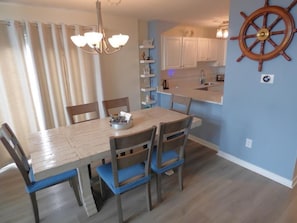 Dining - Charming Family Retreat Near Beach & Boardwalk, 841 Plymouth Place (Ocean City)