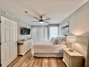 Room - Coastal Comfort on Plymouth Place, Elevated 1st Floor Retreat Near Beach & Boardwalk (Ocean City)