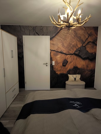 Iron/ironing board, WiFi, bed sheets. Vacation apartment Kampić "Hirsch&Heimat"