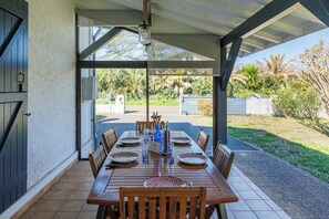 Outdoor dining - Villa Blue Pool - Welkeys (Seignosse)