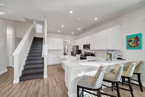 House - Vibrant Island Getaway | Private Pool + Resort & Waterpark Access - 8065SU (Kissimmee)