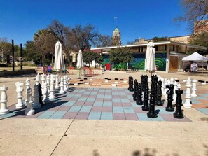 Interior - Perfect 2br/2ba Base: Clean, Modern, Near Downtown (San Antonio)