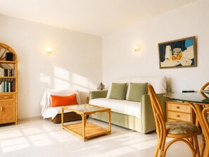 TV - Apartment near the beach - 2 guests (Palamós)