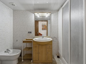 Bathroom - Apartment in Palamós - guests (Palamós)