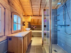 Bathroom - Chalet with parking - 15 guests (Crest-Voland)