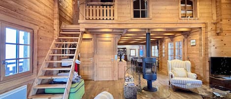 Téléviseur, foyer
