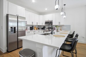 Apartment (3 Bedrooms) | Eigene Küche