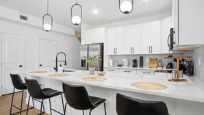 Apart Daire (3 Bedrooms) | Özel mutfak