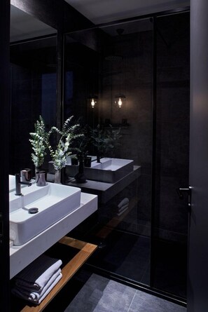 Bathroom - Innapartments Avenida 60 (Aveiro)