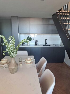 Dining - Innapartments Avenida 60 (Aveiro)