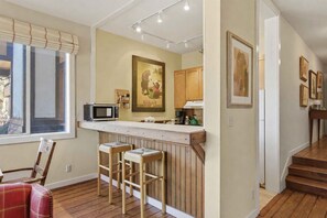 Fridge, microwave, oven, dishwasher - Wildflower Stay | Walk to Lodge + Resort Life (Sun Valley)