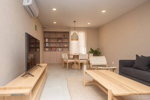 TV - LUMEN - Loft Modern Downtown GDL | Gym & Coworking (Guadalajara)