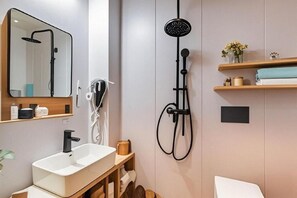 Bathroom - Qiqiaowu Hotel Daxing Airport Branch (Beijing)