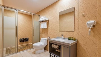 豪華三人房 | 浴室